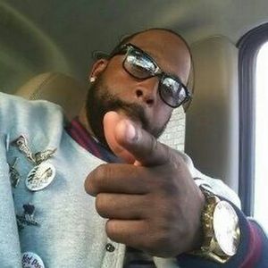 Meet your Posher, Derrick